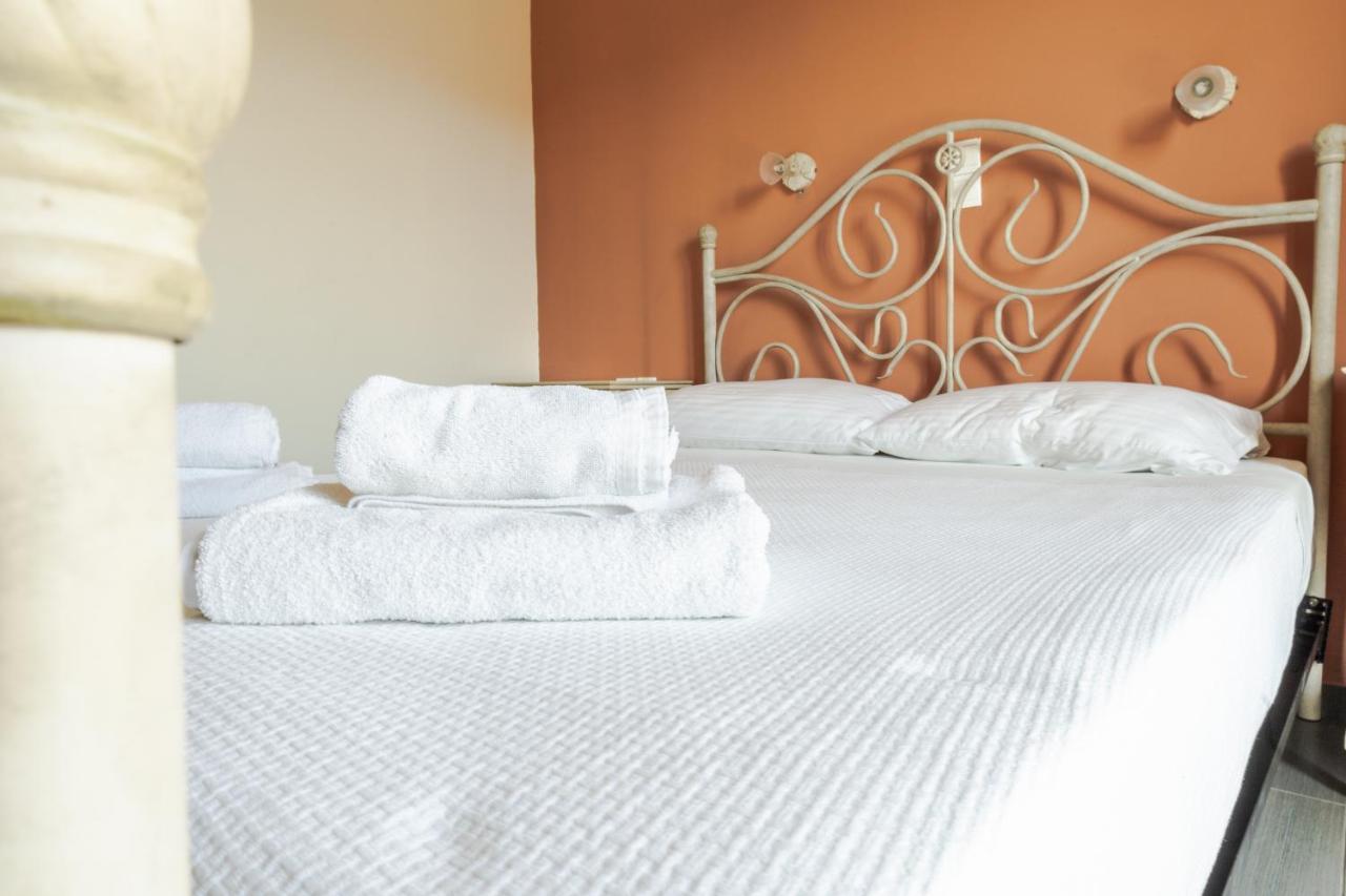 Chrisovalanto Hotel Sívota Eksteriør billede
