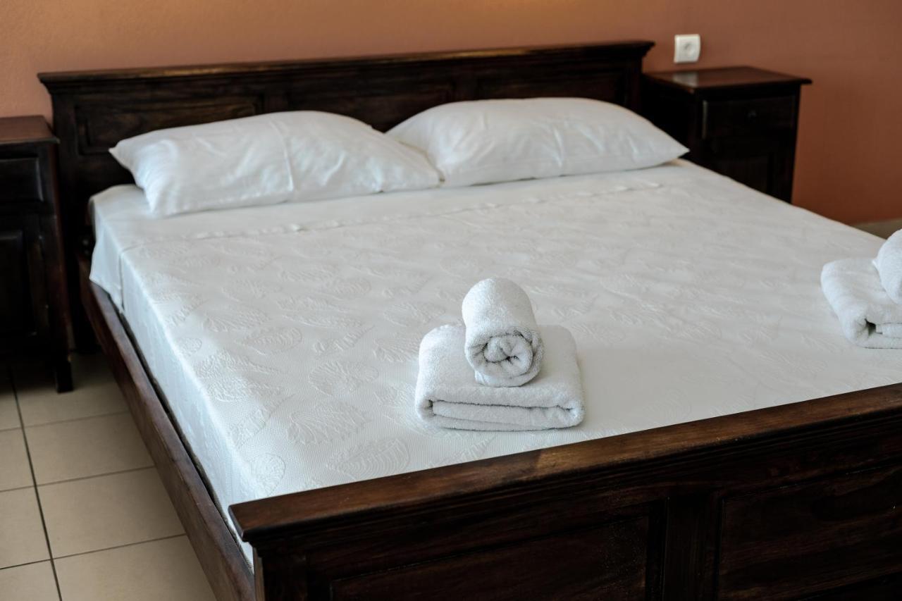 Chrisovalanto Hotel Sívota Eksteriør billede