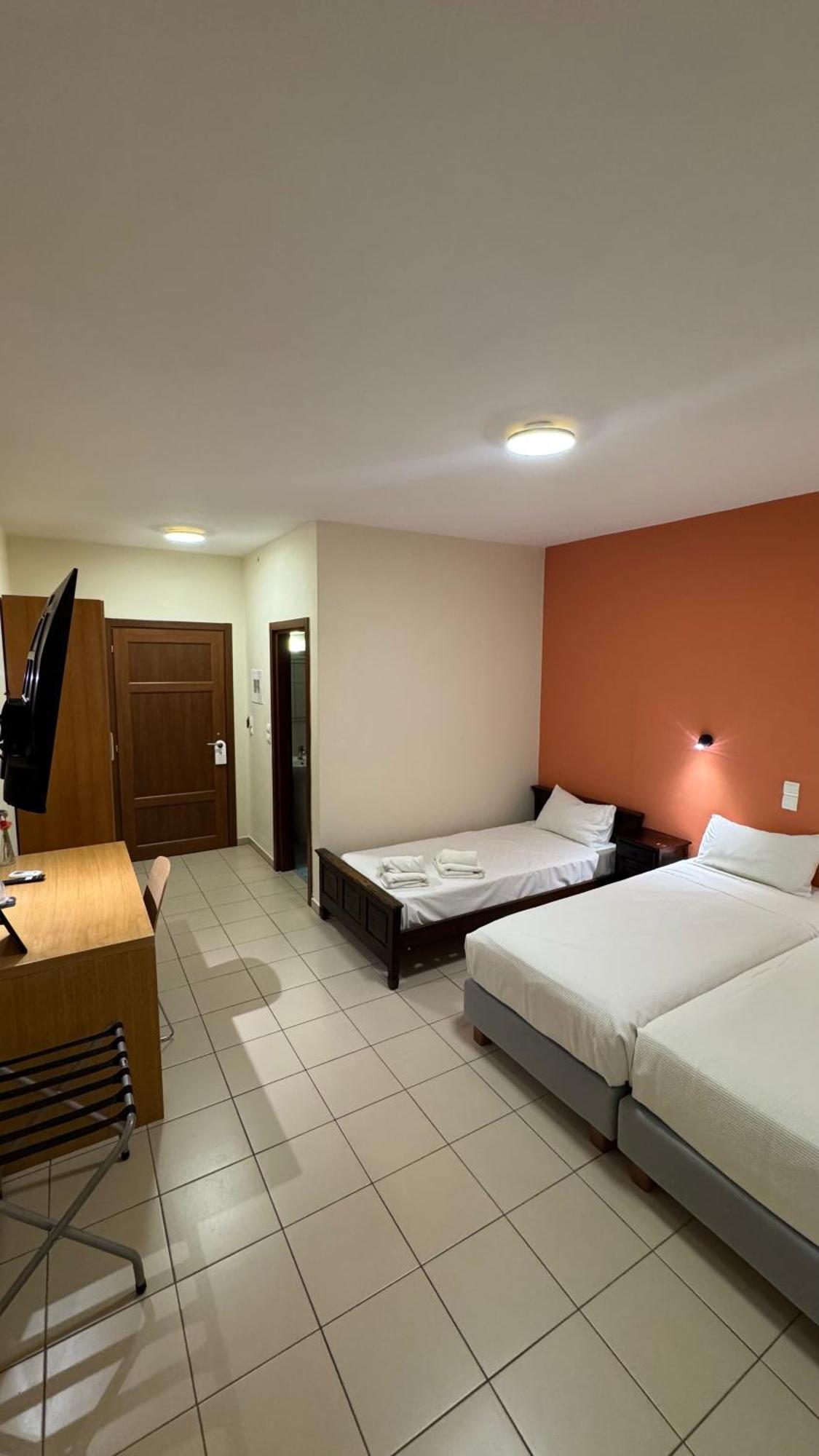 Chrisovalanto Hotel Sívota Værelse billede