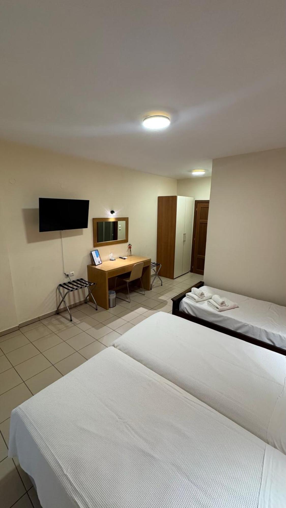 Chrisovalanto Hotel Sívota Værelse billede