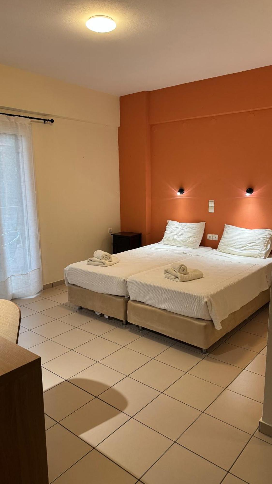 Chrisovalanto Hotel Sívota Værelse billede