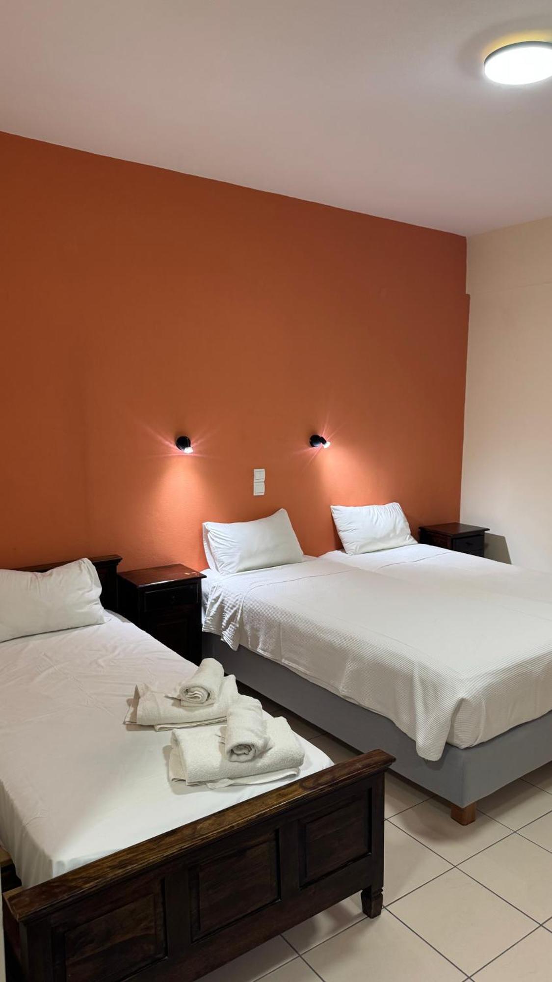 Chrisovalanto Hotel Sívota Værelse billede